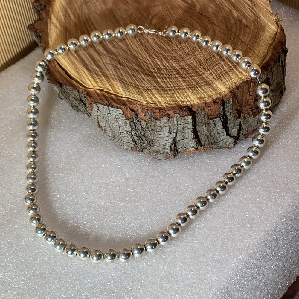 Estate Elegant Silver Wire  Beads Necklace stamped 925 - Picture 2 of 5
